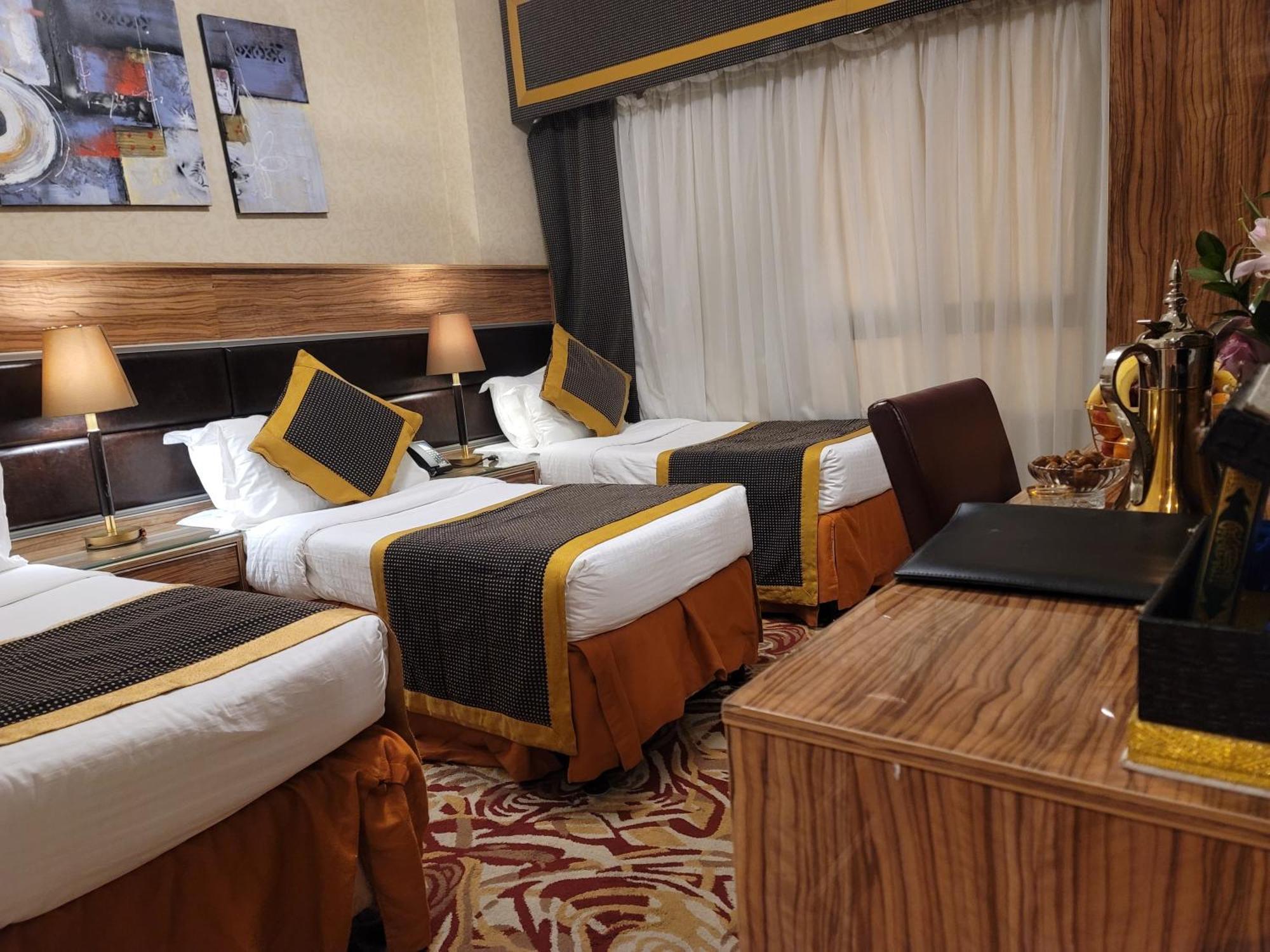 Golden Tulip Al Shakreen Medina Esterno foto