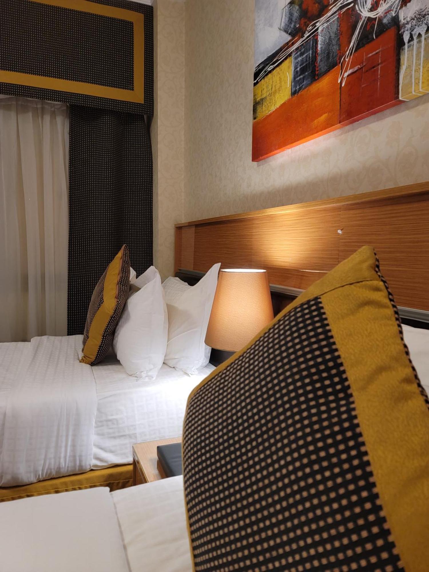 Golden Tulip Al Shakreen Medina Esterno foto