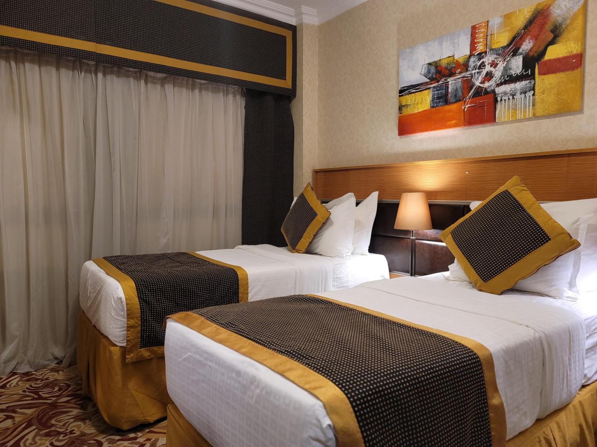Golden Tulip Al Shakreen Medina Esterno foto
