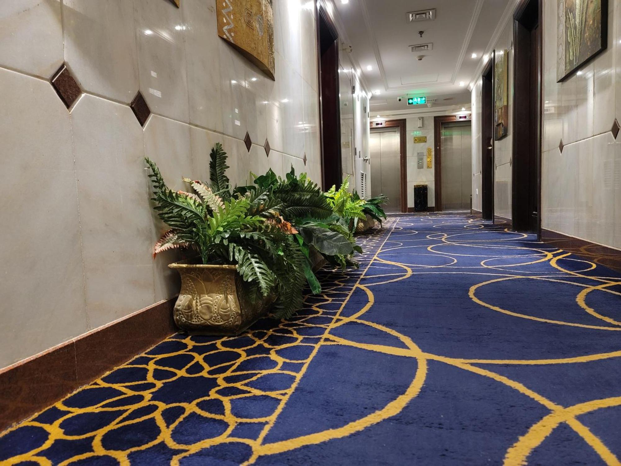 Golden Tulip Al Shakreen Medina Esterno foto