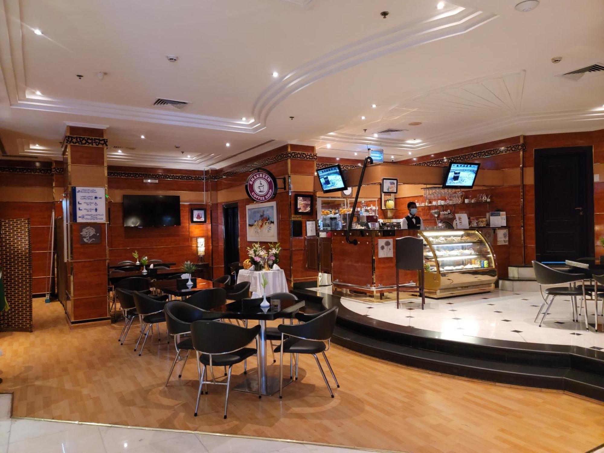 Golden Tulip Al Shakreen Medina Esterno foto